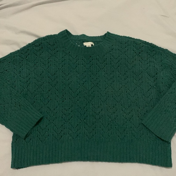 Knitted like sweater from AE size M - Picture 2 of 8